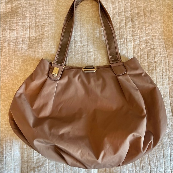 Pacsafe Women's Beige Hobo Shoulder Bag - Picture 2 of 4